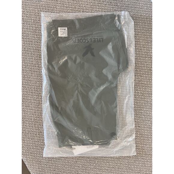 Lyle & Scott 5 Pocket Golf Shorts - Picture 8 of 9